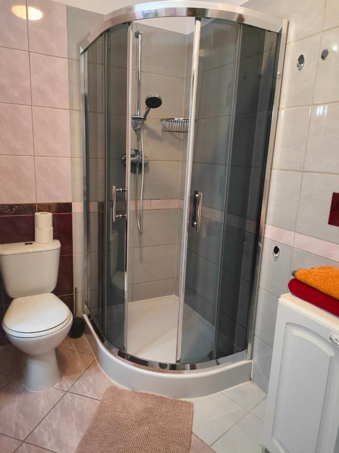 Apartament Klonowa โควอบเซก ภายนอก รูปภาพ