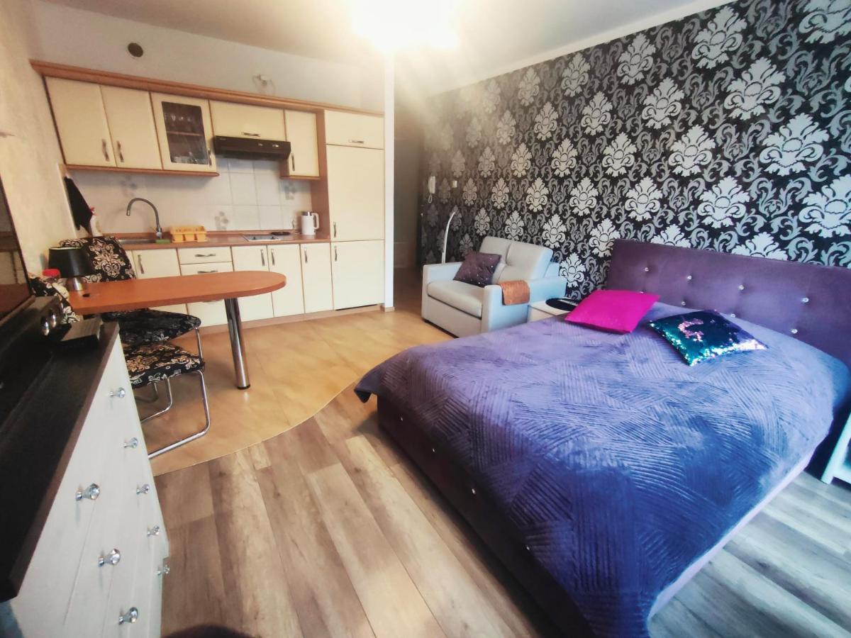 Apartament Klonowa โควอบเซก ภายนอก รูปภาพ